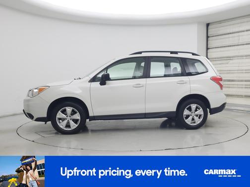 White 2016 Subaru Forester 2.5I