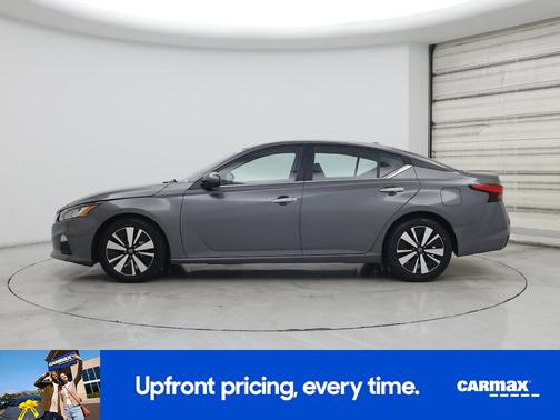 2022 Nissan Altima SV