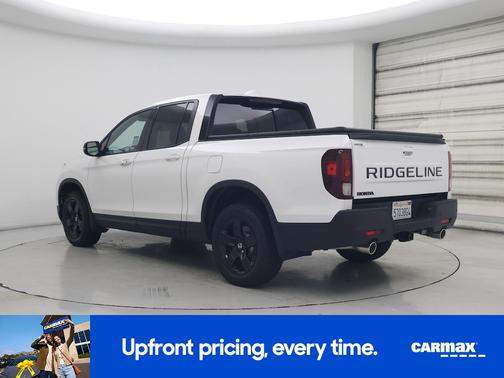 White 2025 Honda Ridgeline Black Edition