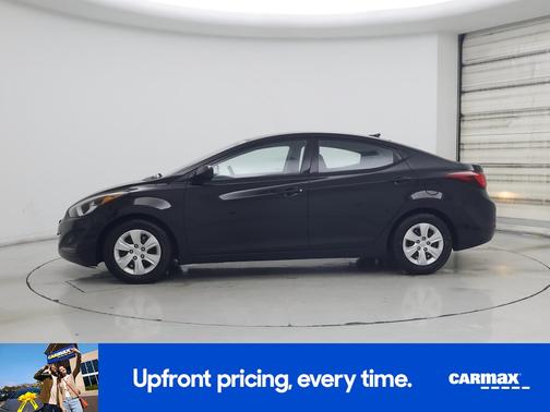 Black 2016 Hyundai ELANTRA SE