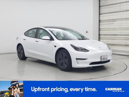 White 2022 Tesla Model 3