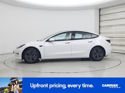 White 2022 Tesla Model 3