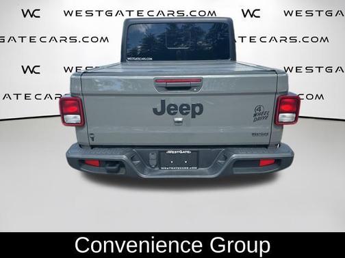 Sting Gray Clearcoat 2022 Jeep Gladiator Sport