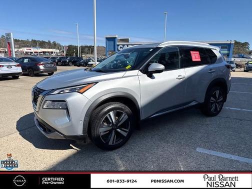 2023 Nissan Rogue SL