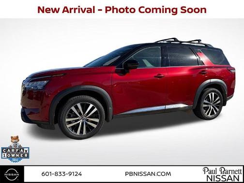 2023 Nissan Pathfinder Platinum