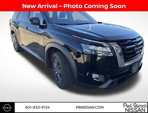 2023 Nissan Pathfinder S