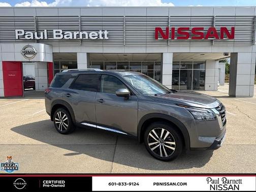 Gun Metallic 2025 Nissan Pathfinder Platinum