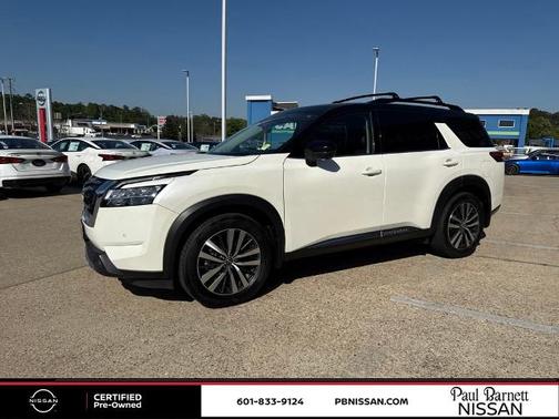 2022 Nissan Pathfinder Platinum