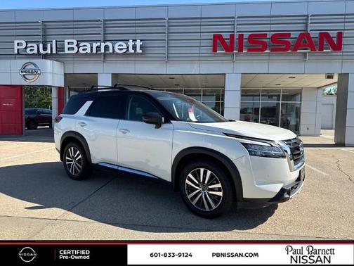 2022 Nissan Pathfinder Platinum