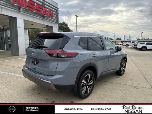 2024 Nissan Rogue SL