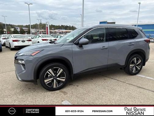 2024 Nissan Rogue SL