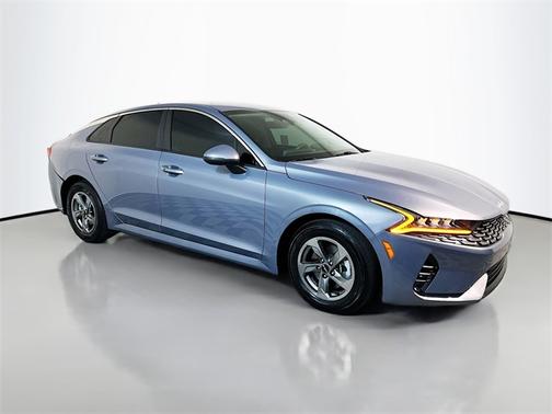 2022 Kia K5 LXS