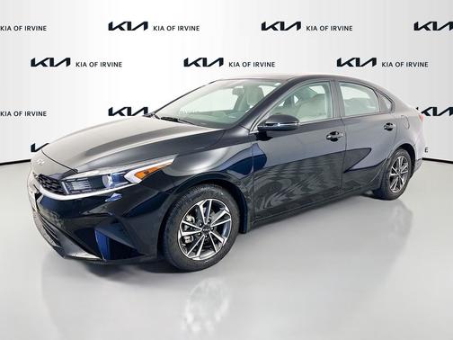 Aurora Black 2023 Kia Forte LXS