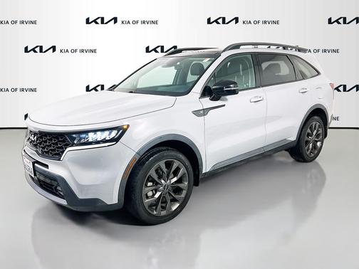 Gray 2023 Kia Sorento X-Line EX