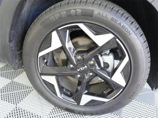 2024 Kia Seltos EX