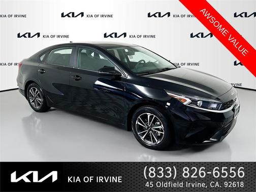 Aurora Black Pearl 2023 Kia Forte LXS