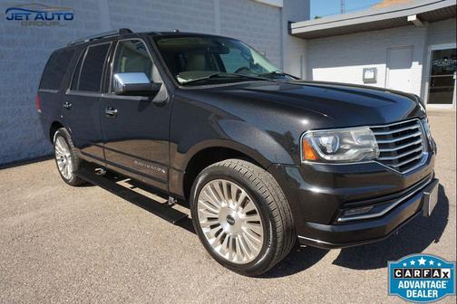 Tuxedo Black Metallic 2015 Lincoln Navigator Base