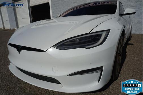White 2022 Tesla Model S Plaid