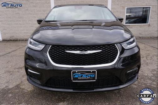 2022 Chrysler Pacifica Hybrid Touring L