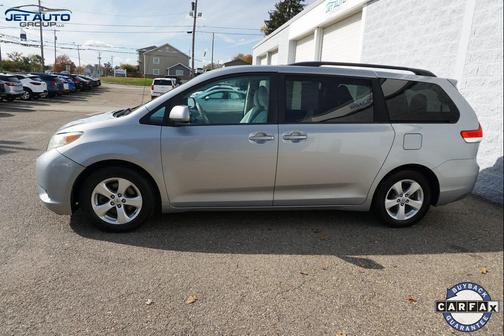 2013 Toyota Sienna LE