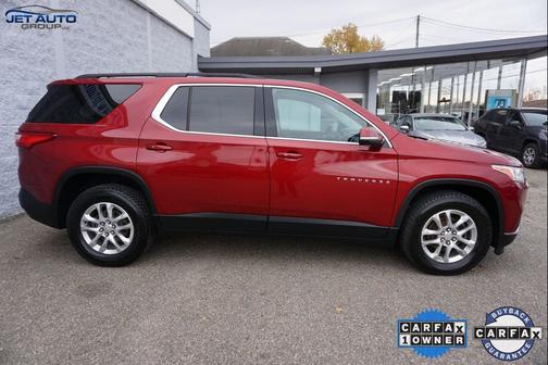 2020 Chevrolet Traverse LT Cloth