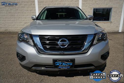 2017 Nissan Pathfinder SV