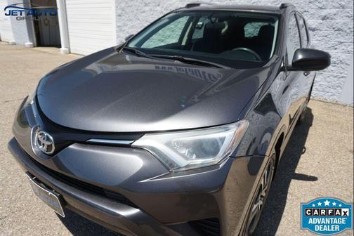 Magnetic Gray Metallic 2016 Toyota RAV4 LE