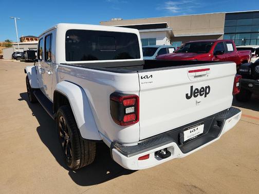 2023 Jeep Gladiator Overland
