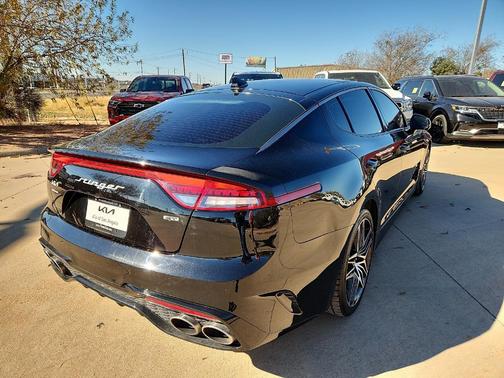 2023 Kia Stinger GT2