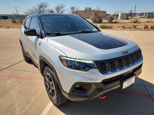 2024 Jeep Compass Trailhawk