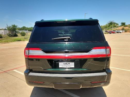 Black 2021 Lincoln Navigator Reserve