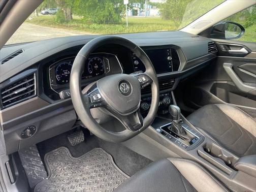 2019 Volkswagen Jetta 1.4T SEL Premium
