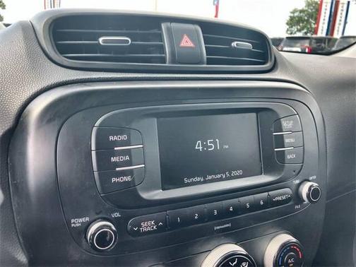 2017 Kia Soul Base