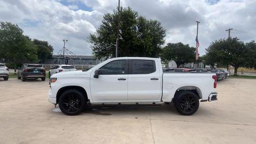 Summit White 2022 Chevrolet Silverado 1500 Custom