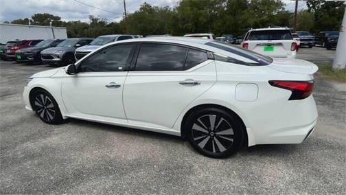 2022 Nissan Altima 2.5 SL