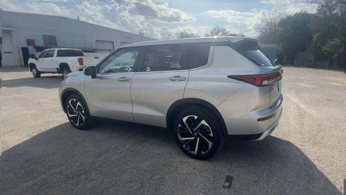 2024 Mitsubishi Outlander SE 2.5 2WD