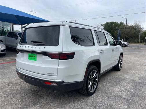 2022 Jeep Wagoneer Series III 4x2