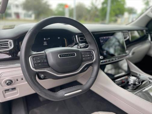 2022 Jeep Wagoneer Series III 4x2