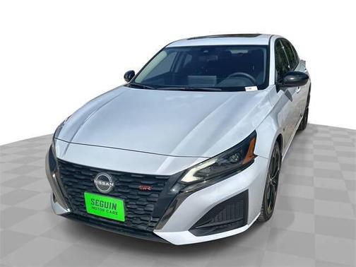 2023 Nissan Altima SR FWD