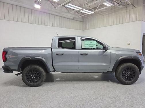 Sterling Gray Metallic 2026 Chevrolet Colorado Trail Boss