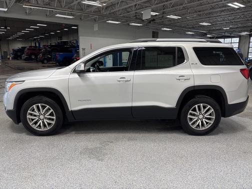 2018 GMC Acadia SLE-2