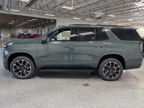 2026 Chevrolet Tahoe 4WD RST