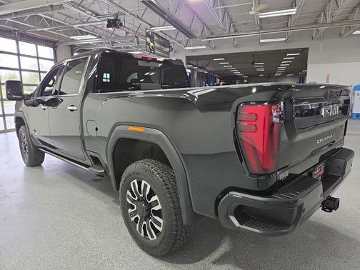 Onyx Black 2024 GMC Sierra 2500 Denali Ultimate