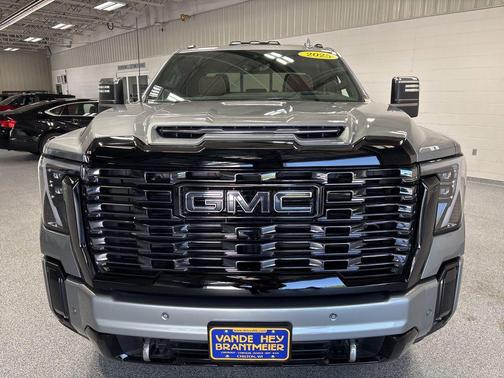 Sterling Metallic 2025 GMC Sierra 2500 Denali Ultimate