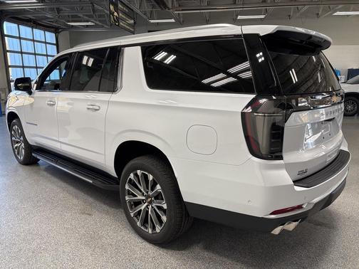 2026 Chevrolet Suburban High Country, 4WD