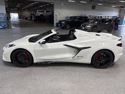 Arctic White 2026 Chevrolet Corvette Z06