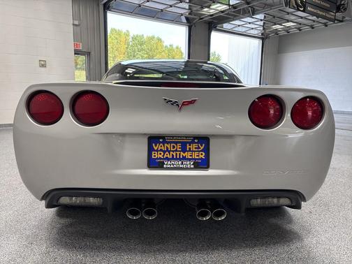 2005 Chevrolet Corvette Base