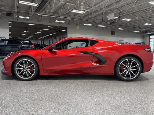 2026 Chevrolet Corvette Stingray w/2LT
