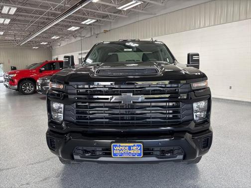 2025 Chevrolet Silverado 2500 Custom