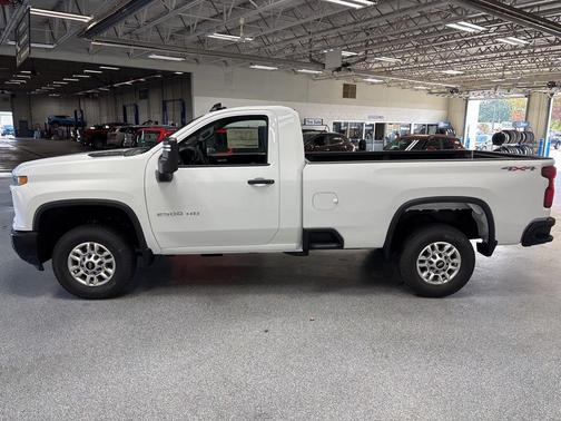 Summit White 2026 Chevrolet Silverado 2500 WT
